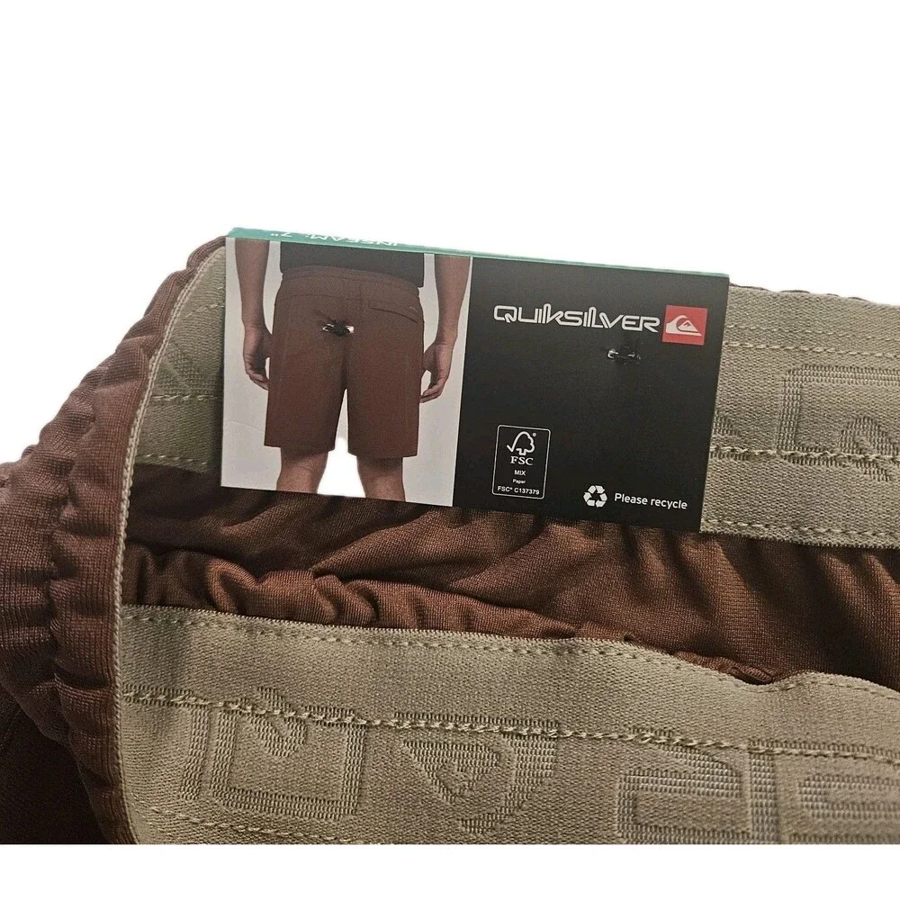 QuicksilverMen's‎ Shorts /Size XL/ Brown / 4-Way Stretch & Moisture Wicking /New